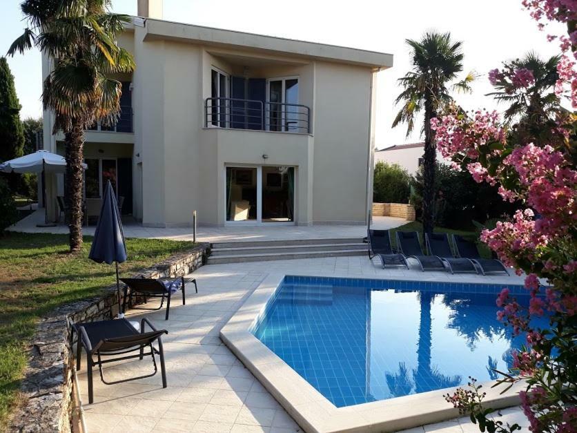 Apartments Gala Porec Exterior photo